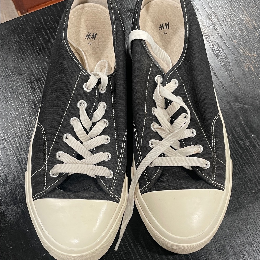 H&M Monochrome Canvas Sneakers